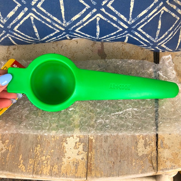 AR+Cook Citrus Squeezer - Picture 2 of 5